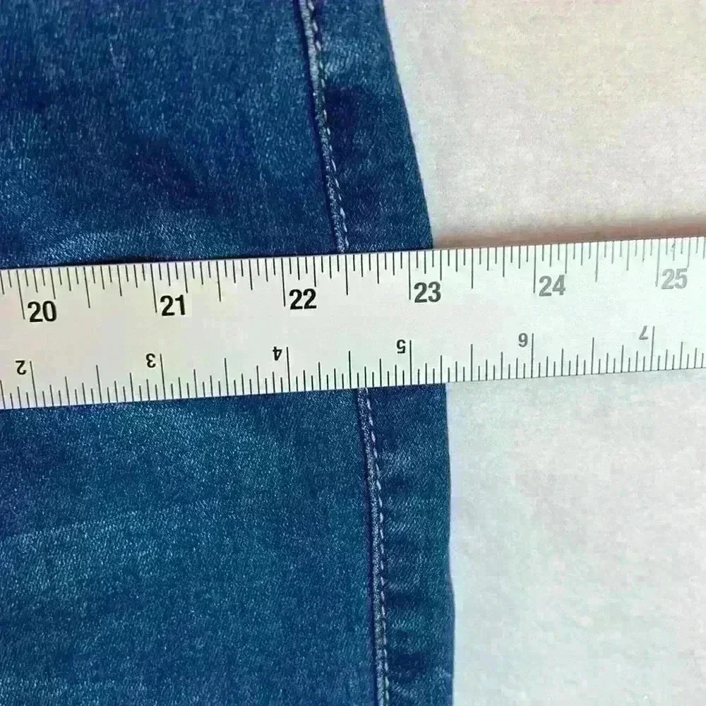 Chicsoul Jeans Blue Women’s Size 24 High Rise Straight Medium Wash - Picture 8 of 9